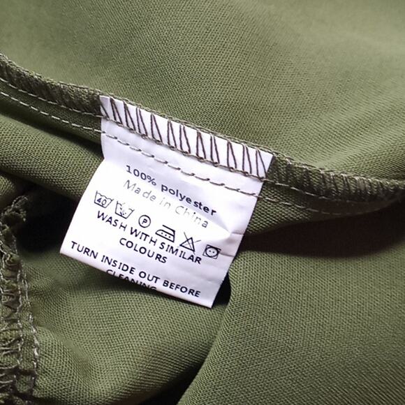 Yoins Women's Olive Green Hi Low Adjustable Sleeves Top Size  3 XL - Picture 10 of 11